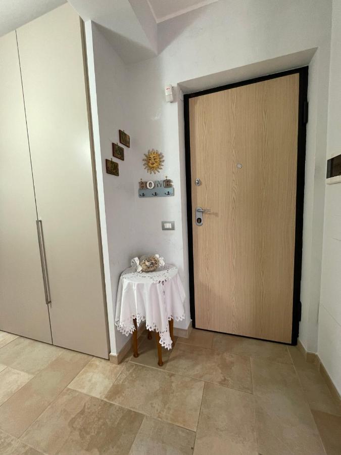Вилла La Casa Di Flora Aeroporto Di Фьюмичино Экстерьер фото